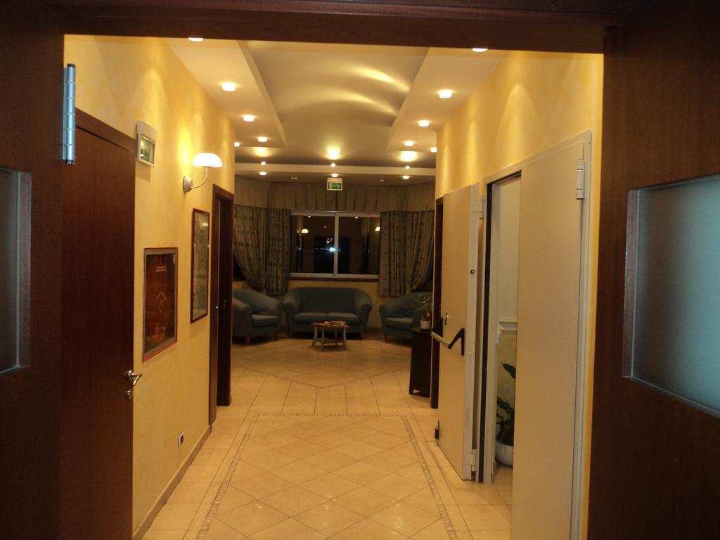 Hotel La Fonte Osimo Buitenkant foto