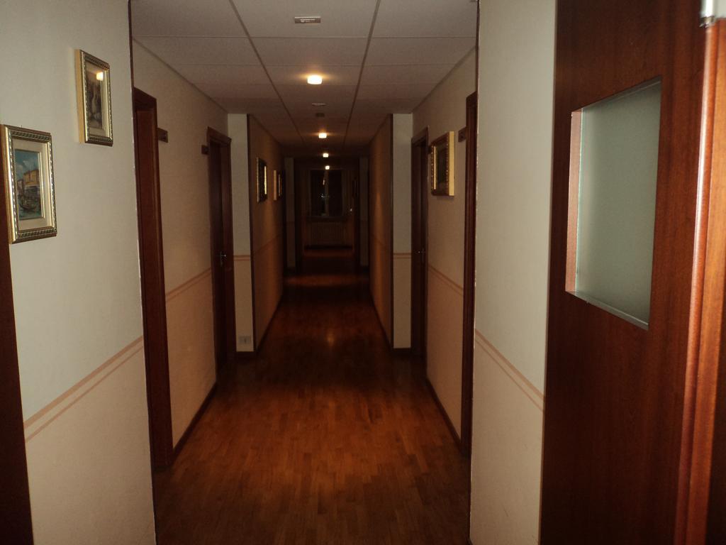 Hotel La Fonte Osimo Buitenkant foto