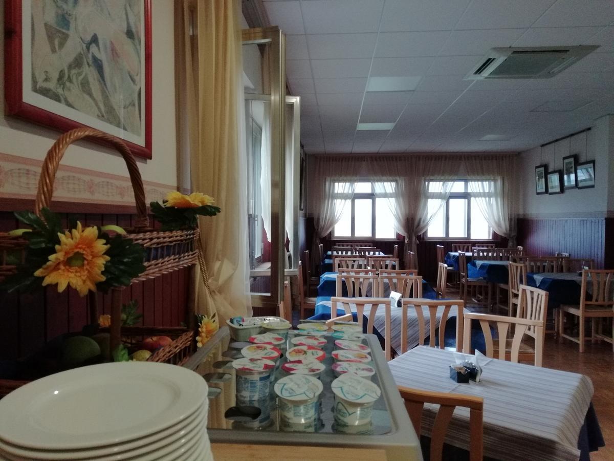 Hotel La Fonte Osimo Buitenkant foto